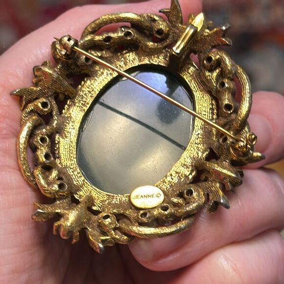 JEANNE VINTAGE BROOCH PENDANT ROYAL WORTHY ORNATE VICTORIAN STYLE PIECE EVUC - Picture 9 of 10